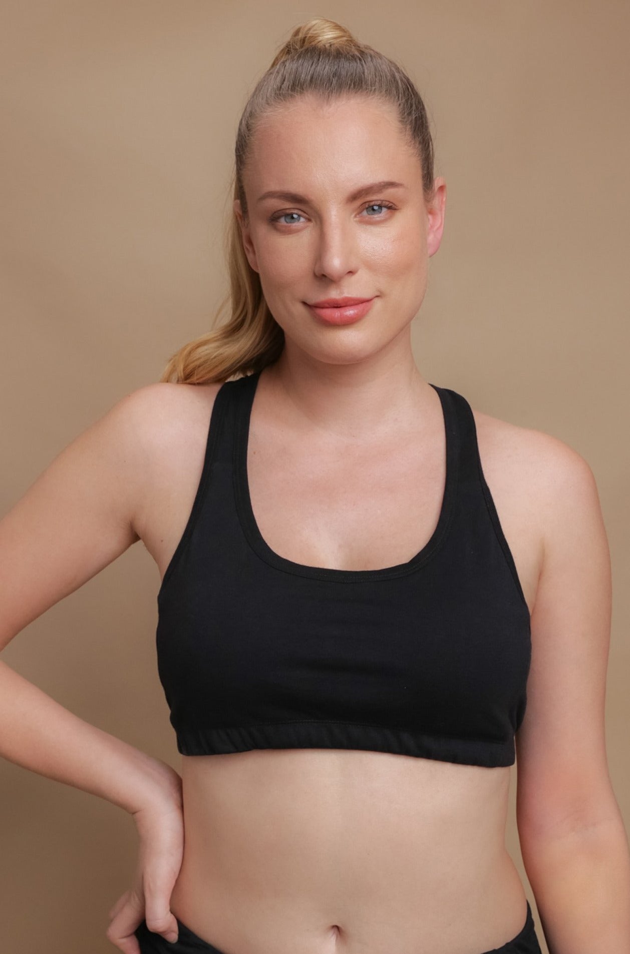 Cottonique Women's Hypoallergenic Racer Back Pullover Bra Made from 100%  Organic Cotton, Black, 34B : : Clothing, Shoes & Accessories
