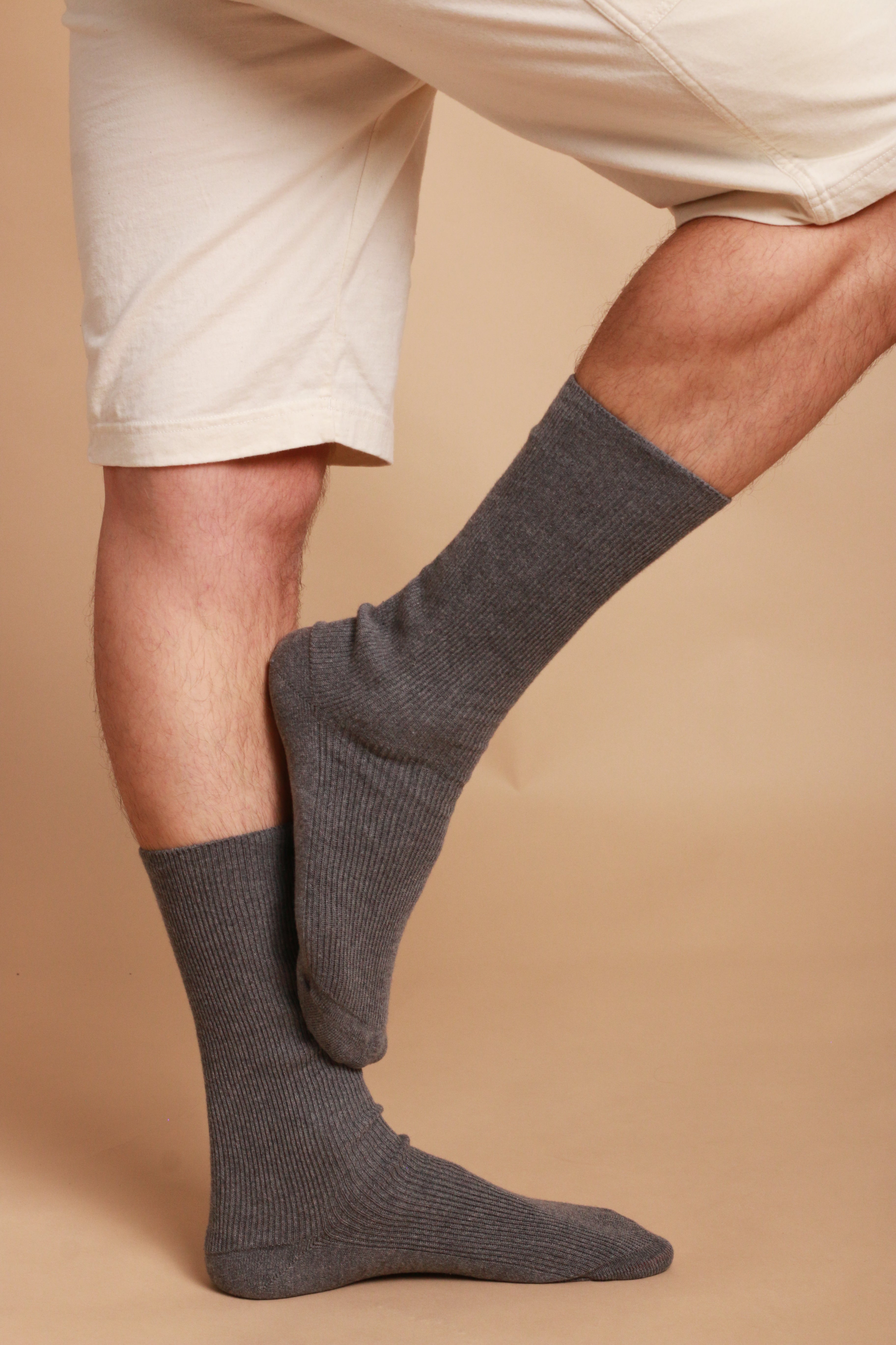 aus | Paar/Packung % Allergy-free Melange-Grau) Bio-Baumwolle Crew-Socken latexfreie (2 Cottonique - 100 Apparel – Leichte,